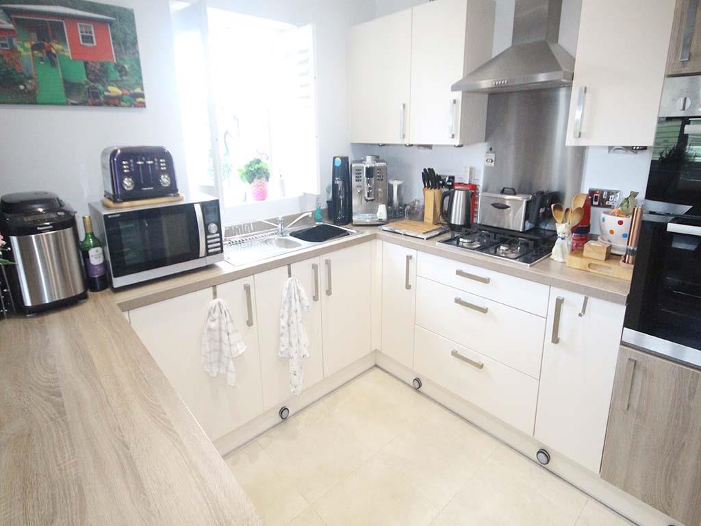 4 bedroom detached house For Sale in Salterforth - IMG_6225.jpg